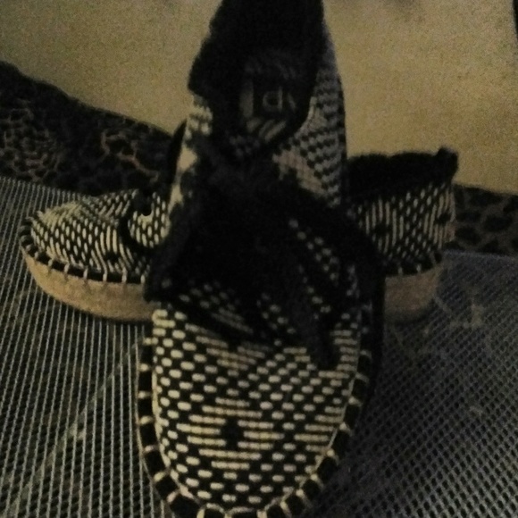 Shoes - Picture 2 of 2